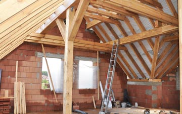 Uppat attic trusses